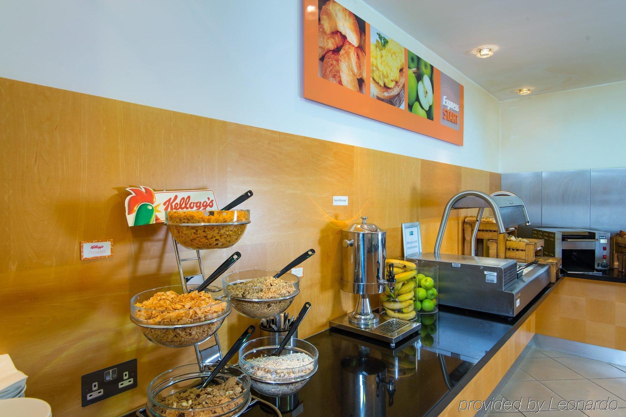 Holiday Inn Express Bedford By Ihg מראה חיצוני תמונה