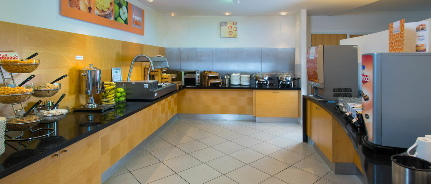 Holiday Inn Express Bedford By Ihg מראה חיצוני תמונה